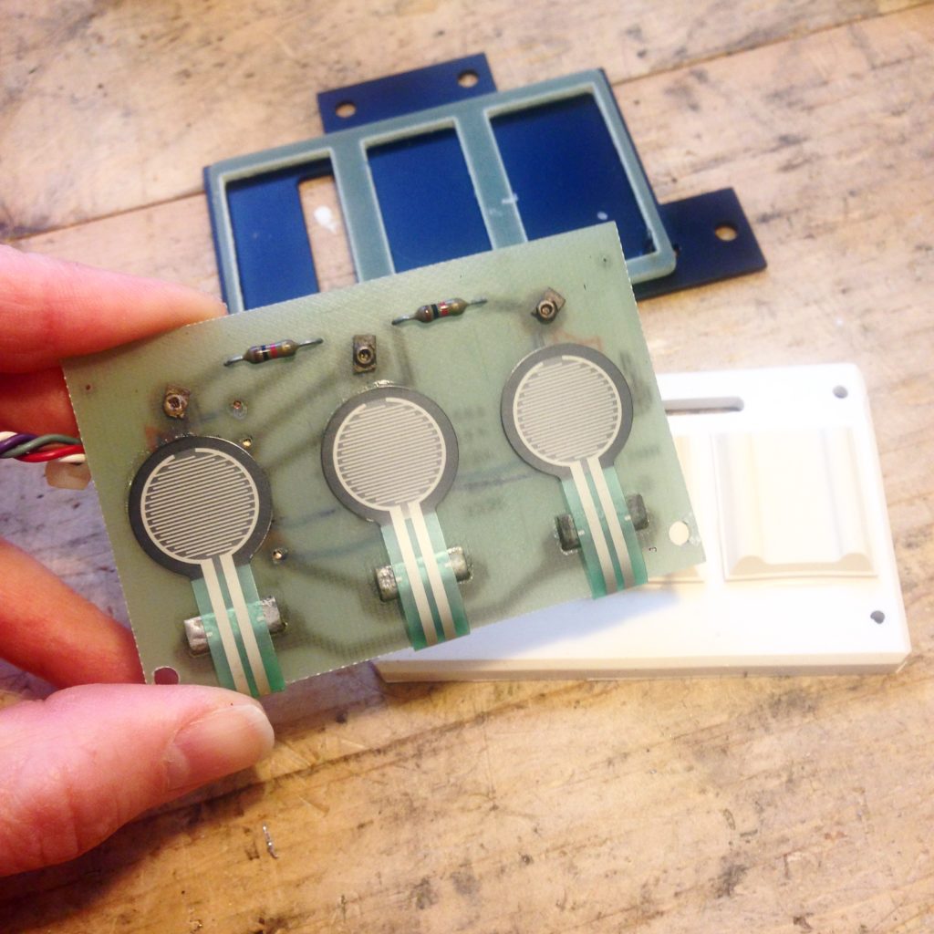 Using FSRs (force sensing resistors) to repair PPC "proportional pitch control" pads for an ARP Odyssey Mark III